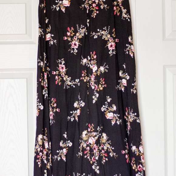 Love Fire | Floral High/Low Shorts with Front Split - Picture 3 of 6